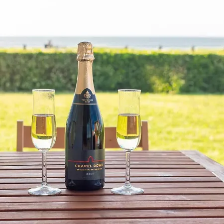2 Bed Seapoint Birchington Escape By Adliv Apartamento Exterior foto