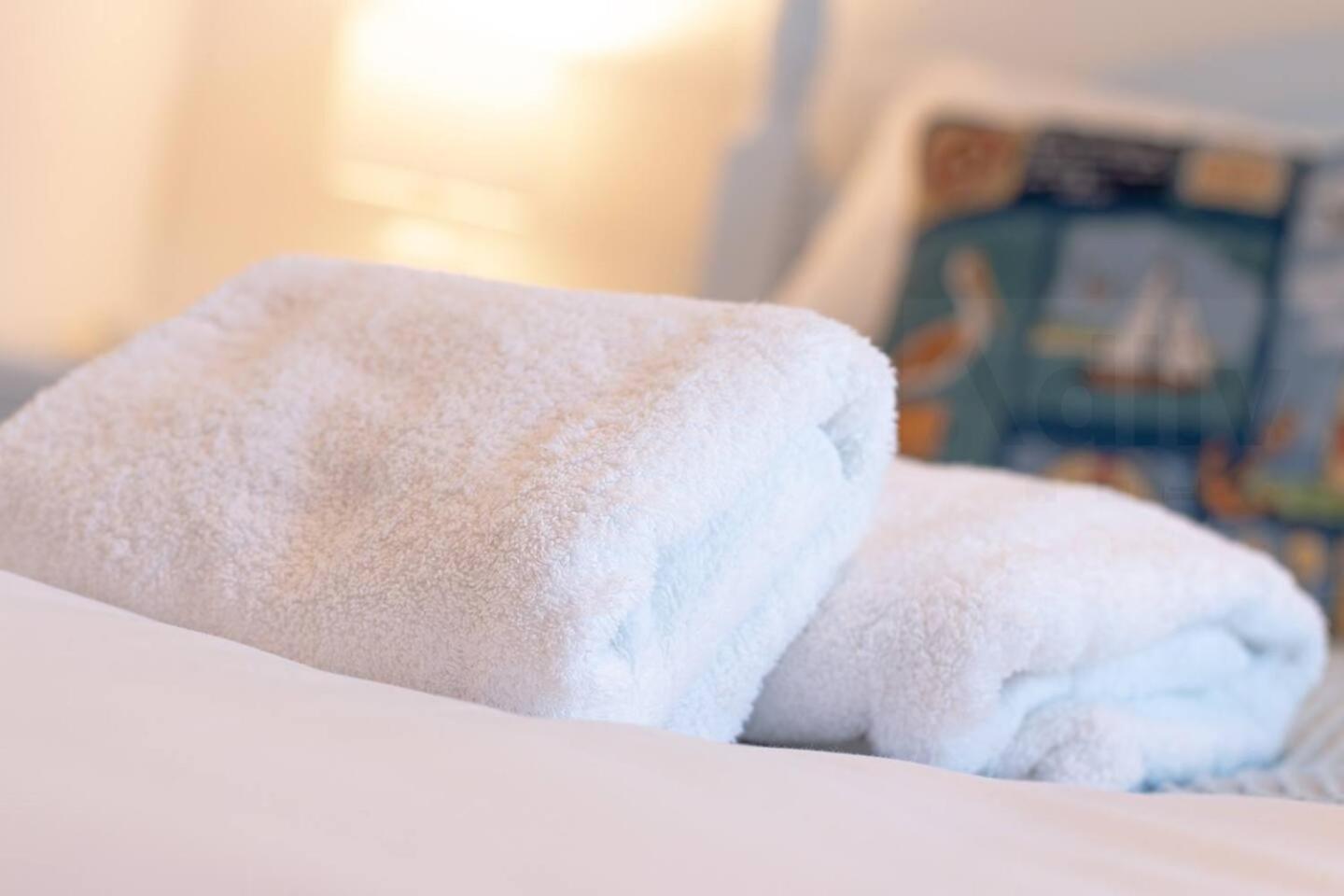 Apartment 2 Bed Seapoint Escape By Adliv
