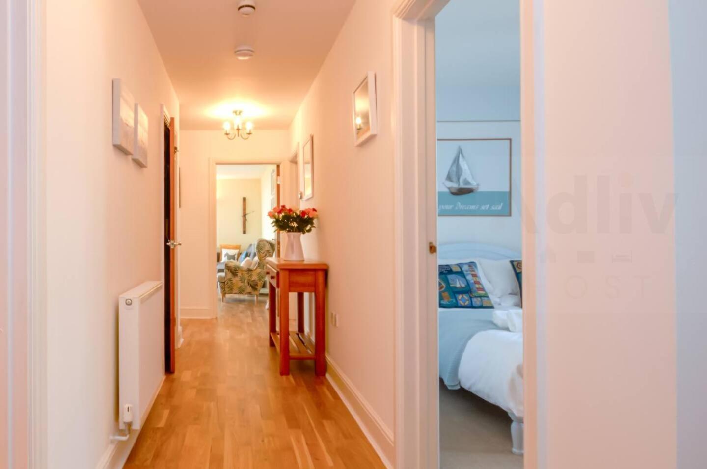 2 Bed Seapoint Escape By Adliv Apartment Birchington-on-Sea